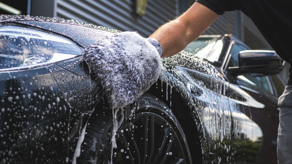 Mobile Hand Car Wash through a Careful Approach by One Man One Bucket